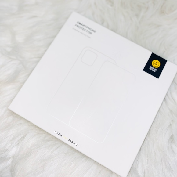 iPhone 14 Pro Case with 2X Screen Protector + 2X Lens Protector Bundle - Picture 7 of 7